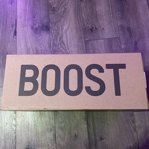 Yeezy Zebra 350 V2 Size 11 DS w/ StockX tags - Picture 10 of 10